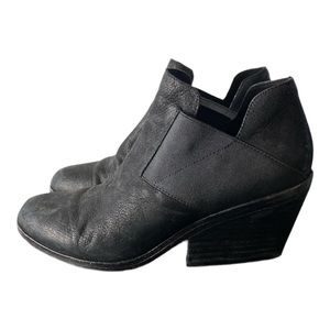 ☃️Eileen Fisher 'Even' Tumbled Nubuck Black Bootie Size 7.5 MSRP $250